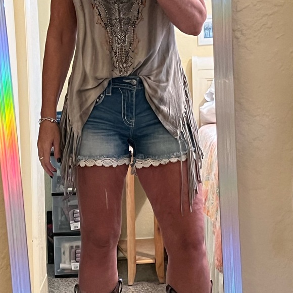 Western Bull Cowgirl Fringed Tan Top - Picture 5 of 5